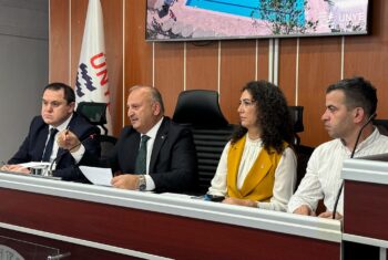 BAŞKAN TAVLI “İLÇEMİZDE YOLU SORUN OLMAKTAN ÇIKARDIK” (1)