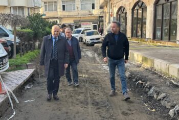 BAŞKAN TAVLI, KEFELİ VE YENİCE SOKAK’TAKİ ÇALIŞMALARI YERİNDE İNCELEDİ (1)