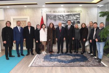 ünye terziler,kuaförler odası bşk adayı hüseyin kartal ve ekip ziyareti