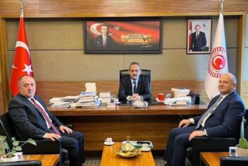 BAŞKAN TAVLI’DAN ÖZER’E TEŞEKKÜR (1)