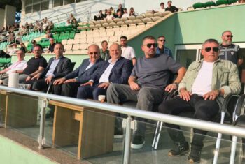BAŞKAN TAVLI, ÜNYE KADIN FUTBOL KULÜBÜ’NÜN HEYECANINA ORTAK OLDU (2)